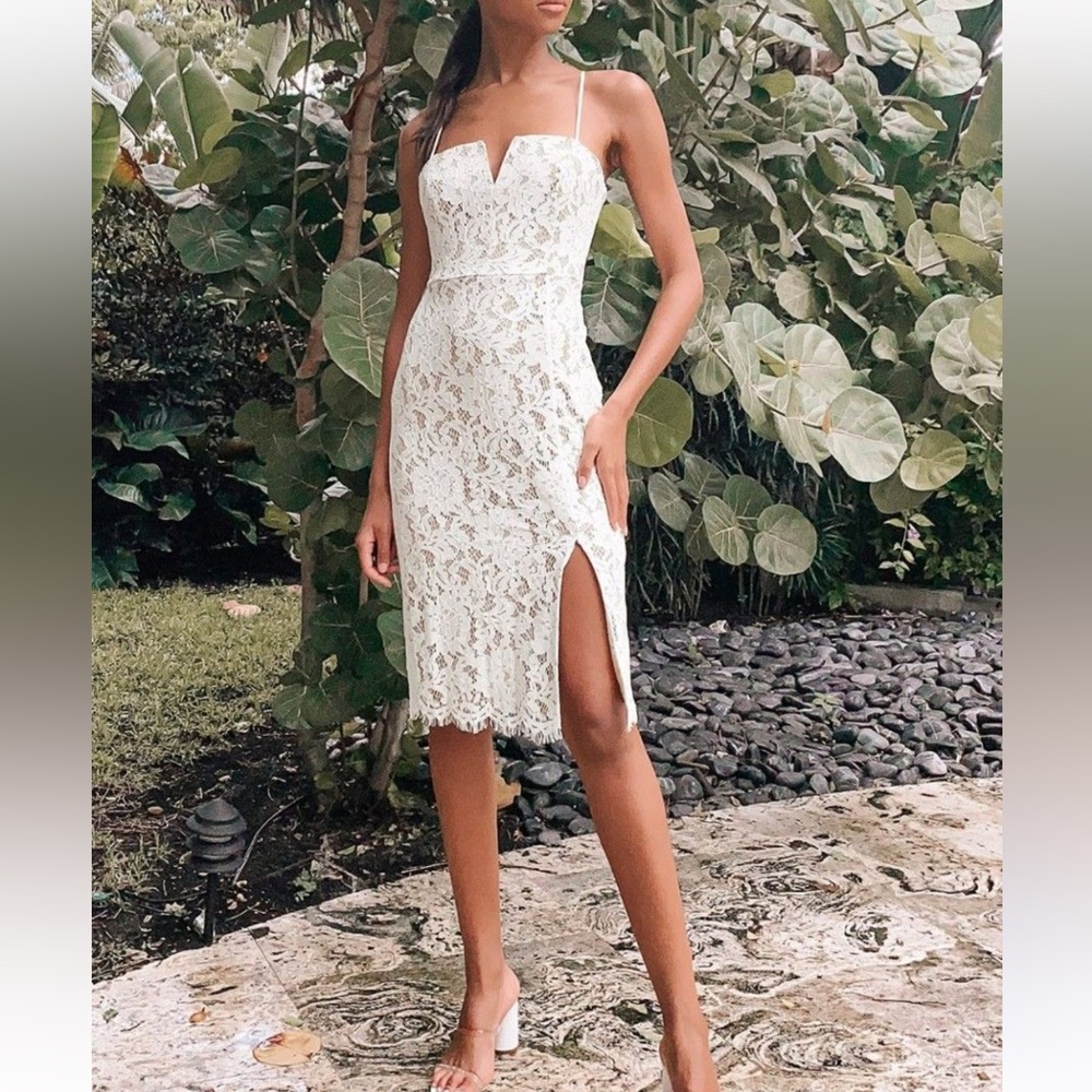 NEW | Lulus White Lace Bodycon Dress